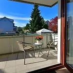Gaestehaus In Schopfheim, 20 Km Zur Schweiz-basel, Direkte S-bahnverbindung Nyaraló *