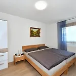 Gaestehaus In Schopfheim, 20 Km Zur Schweiz-basel, Direkte S-bahnverbindung