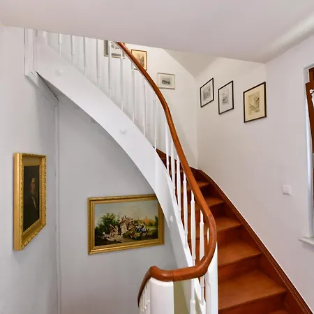 Gaestehaus In Schopfheim, 20 Km Zur Schweiz-basel, Direkte S-bahnverbindung *