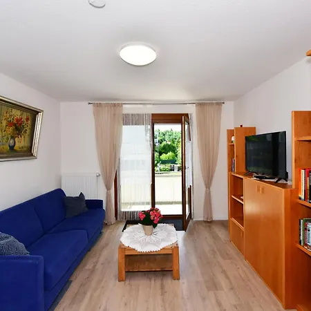 Gaestehaus In Schopfheim, 20 Km Zur Schweiz-basel, Direkte S-bahnverbindung Vakantiehuis