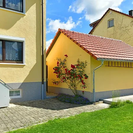 Gaestehaus In Schopfheim, 20 Km Zur Schweiz-basel, Direkte S-bahnverbindung Holiday home *