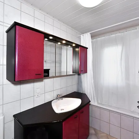 Gaestehaus In Schopfheim, 20 Km Zur Schweiz-basel, Direkte S-bahnverbindung Holiday home Schopfheim