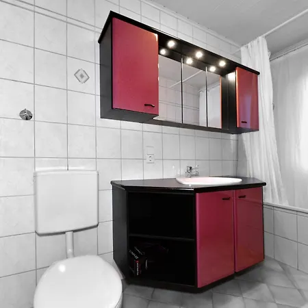 Gaestehaus In Schopfheim, 20 Km Zur Schweiz-basel, Direkte S-bahnverbindung Holiday home